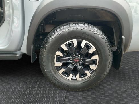 Used 2023 Nissan Frontier PRO-4X w/ Pro Convenience Package AWD/4WD image 16