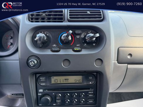 Used 2003 Nissan Frontier XE AWD/4WD image 14
