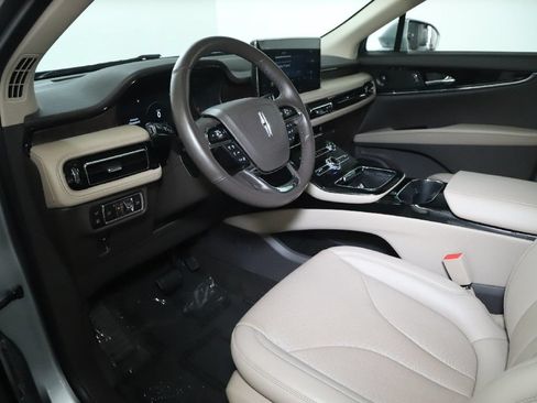 Used 2023 Lincoln Nautilus Reserve w/ Equipment Group 201A AWD/4WD image 18
