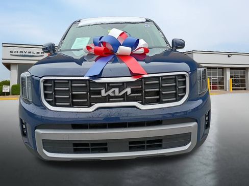 Used 2024 Kia Telluride S w/ S Sunroof Package image 8