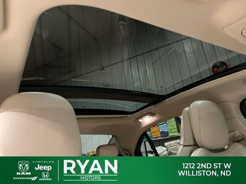 Used 2019 Lincoln Continental Reserve image 34