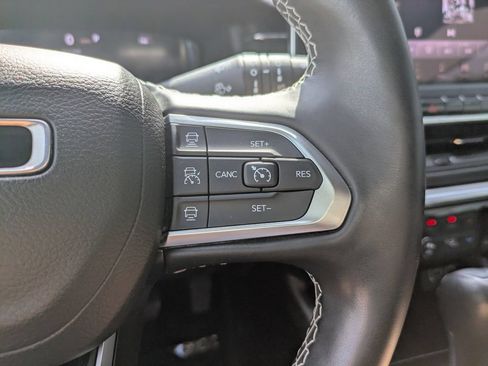 Used 2022 Jeep Compass High Altitude AWD/4WD image 29