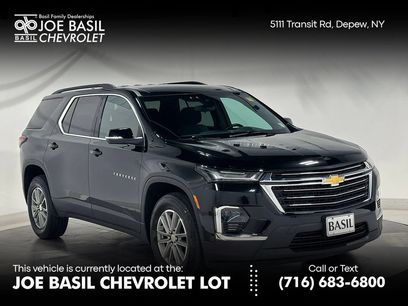 Used 2023 Chevrolet Traverse LT