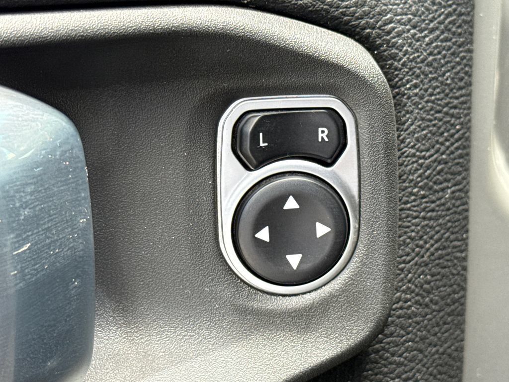 Used 2021 Jeep Gladiator Overland w/ Popular Equipment Package AWD/4WD image 23