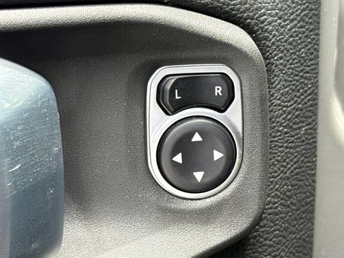 Used 2021 Jeep Gladiator Overland w/ Popular Equipment Package AWD/4WD image 23