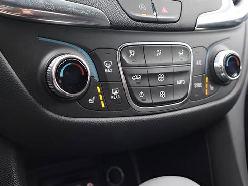 Used 2024 Chevrolet Equinox LT AWD/4WD image 22