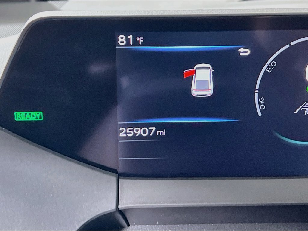 Certified 2025 Toyota Prius LE FWD image 11