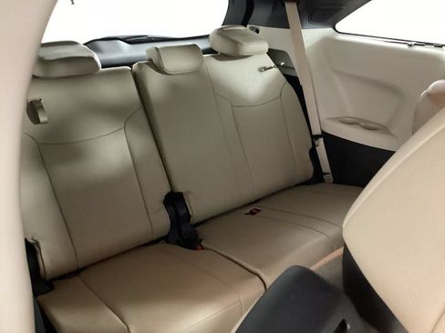 Used 2024 Toyota Sienna Limited AWD/4WD image 27