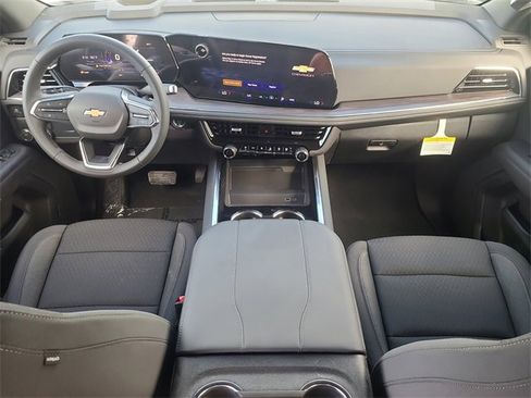 New 2026 Chevrolet Suburban LS image 15