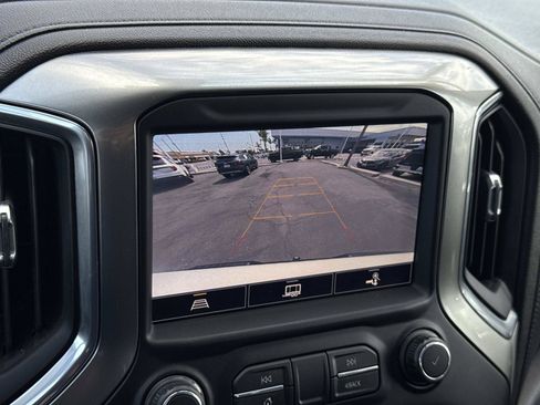 Used 2021 Chevrolet Silverado 1500 LT Trail Boss w/ Convenience Package II AWD/4WD image 19