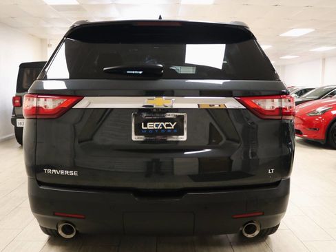 Used 2020 Chevrolet Traverse LT w/ LT Premium Package image 7