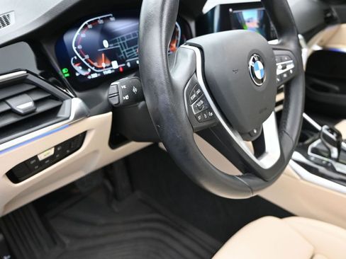 Used 2022 BMW 330i Sedan w/ Premium Package 2 image 12