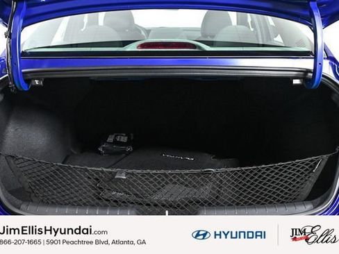 Certified 2025 Hyundai Elantra Sport image 8