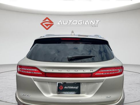 Used 2017 Lincoln MKC Premiere image 9