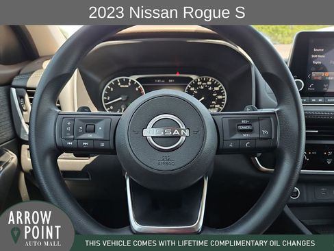 Used 2023 Nissan Rogue S FWD image 27