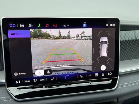 New 2026 Volkswagen Tiguan SE R-Line FWD image 27