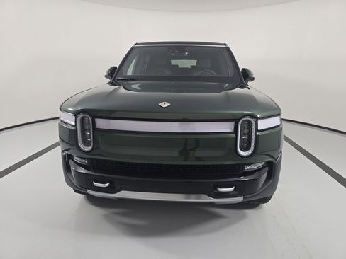 Used 2024 Rivian R1S Adventure AWD/4WD image 8