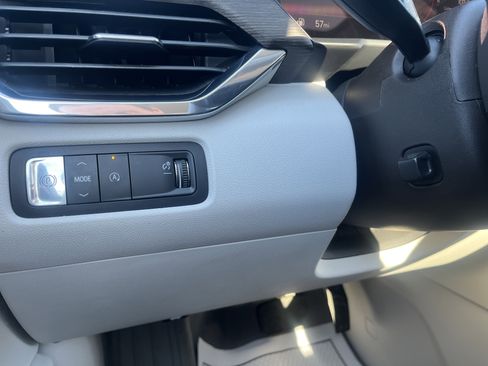 Used 2025 GMC Acadia Denali image 26