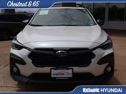 Used 2024 Subaru Crosstrek 2.5i Limited w/ Crosstrek Mirror Package AWD/4WD image 8