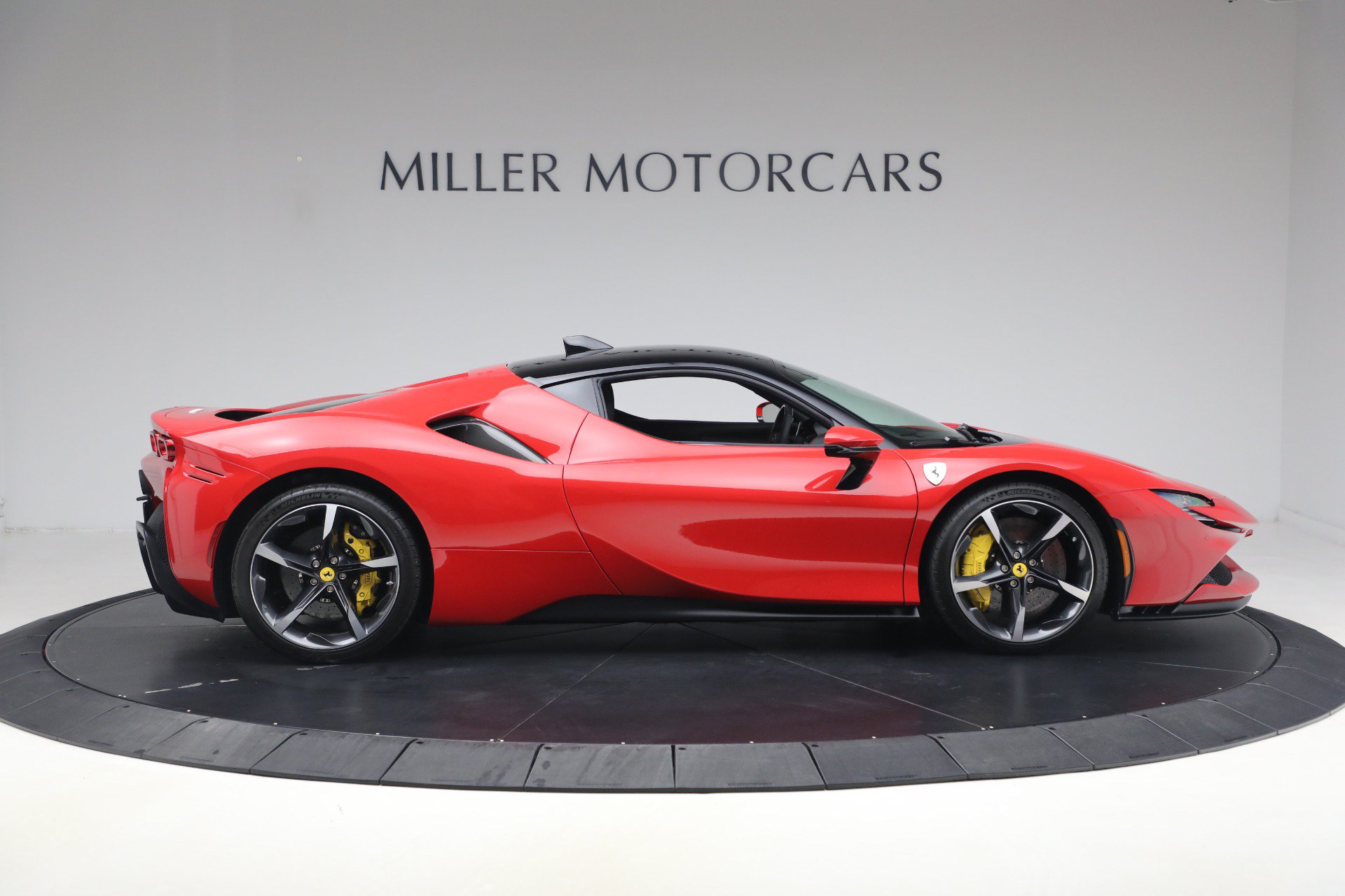 Used 2023 Ferrari SF90 Stradale AWD/4WD image 9