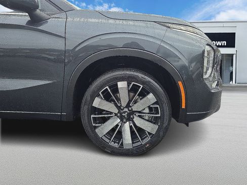New 2026 Mitsubishi Outlander SEL AWD/4WD image 2