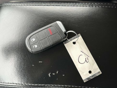 Used 2020 Dodge Durango SXT w/ 3rd Row Seating Group image 29