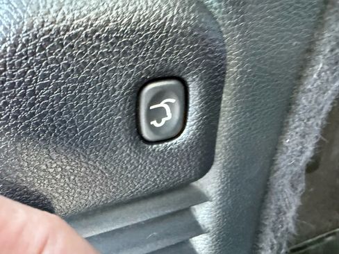 Used 2016 Dodge Durango Limited w/ Premium Group image 30