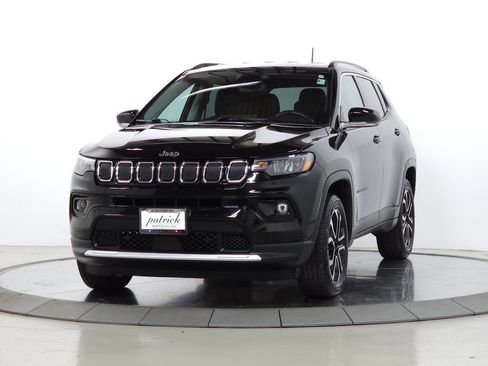 Used 2022 Jeep Compass Limited AWD/4WD image 3