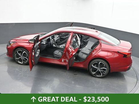 Used 2024 Nissan Altima 2.5 SR w/ SR Premium Package image 68