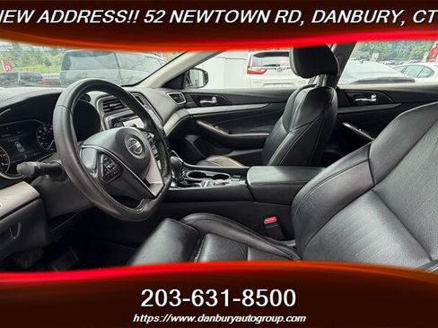 Used 2017 Nissan Maxima 3.5 SV w/ Interior Lighting Package FWD image 13