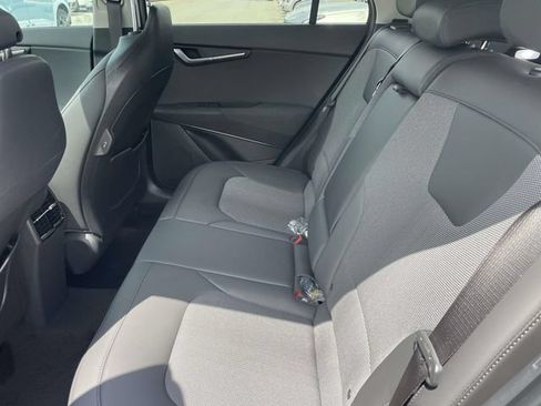 New 2026 Kia Niro EX w/ EX Premium Package FWD image 11