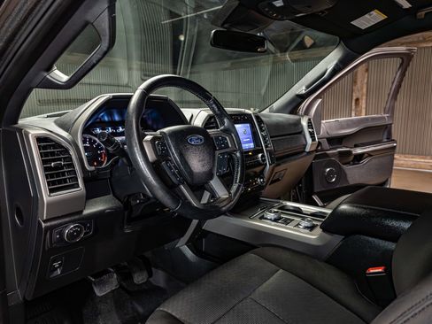 Used 2020 Ford Expedition XLT w/ FX4 Off-Road Package AWD/4WD image 13