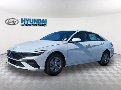 New 2026 Hyundai Elantra SE