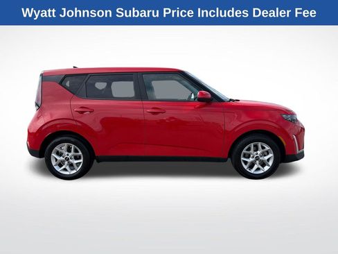 Used 2024 Kia Soul LX w/ Option Group 015 FWD image 9