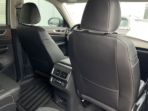 New 2026 Volkswagen Atlas SEL Premium R-Line image 28