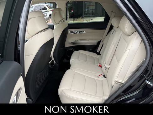 Used 2024 Genesis GV70 2.5T w/ Select Package image 6