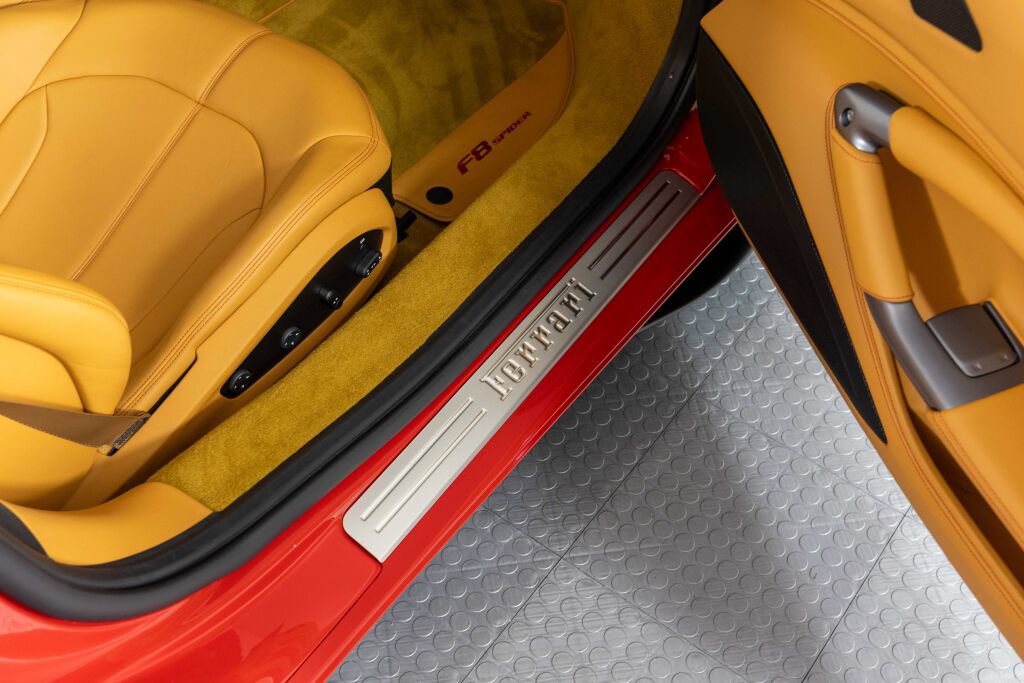 Used 2022 Ferrari F8 Tributo RWD image 55