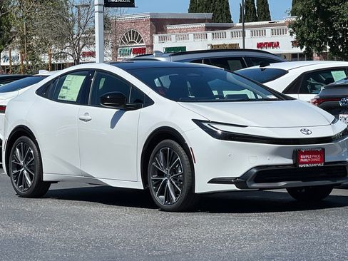 New 2026 Toyota Prius XLE image 10