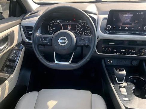 Certified 2023 Nissan Rogue SV w/ SV Premium B Package image 6