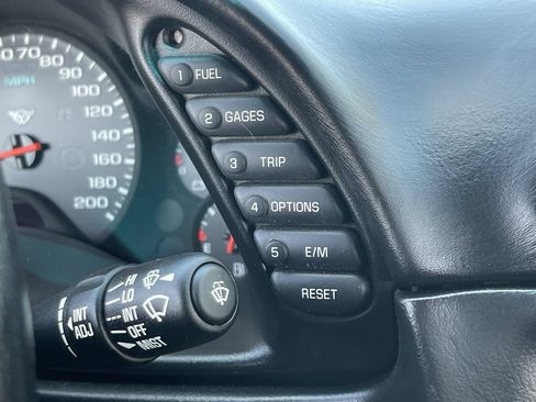 Used 2002 Chevrolet Corvette Convertible w/ Preferred Equipment Group2 RWD image 25