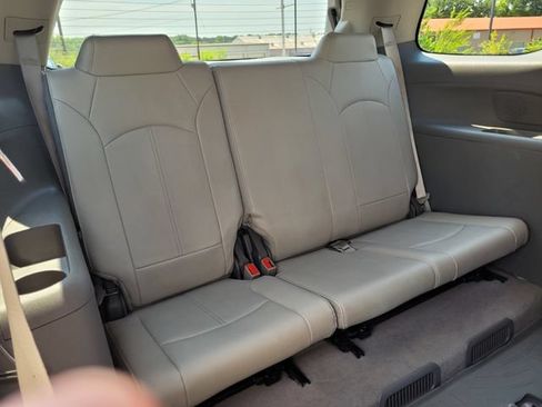 Used 2015 GMC Acadia SLT FWD image 15