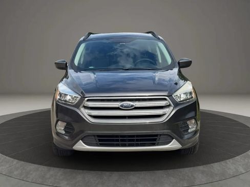 Used 2018 Ford Escape SE FWD image 8