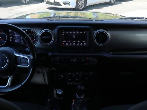 Used 2020 Jeep Wrangler Unlimited Sahara AWD/4WD image 32