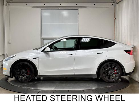 Used 2023 Tesla Model Y Performance AWD/4WD image 6