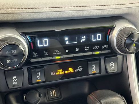 Used 2024 Toyota RAV4 XLE w/ Convenience Package FWD image 25