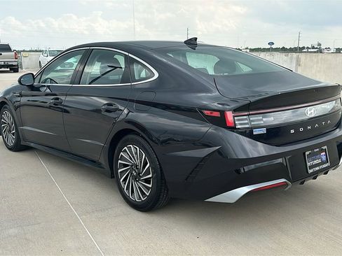 Used 2025 Hyundai Sonata SEL FWD image 10