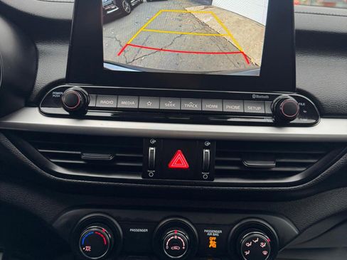 Used 2021 Kia Forte LXS image 13