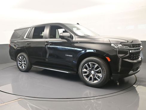 Used 2023 Chevrolet Tahoe LS w/ Driver Alert Package image 8