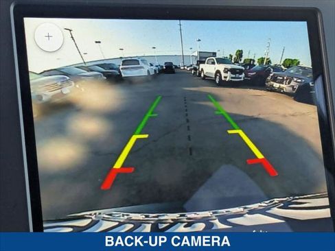 Used 2022 Ford Edge SE w/ Black Appearance Package AWD/4WD image 17