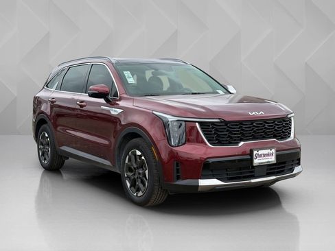 Certified 2025 Kia Sorento S w/ Panoramic Sunroof Package FWD image 3